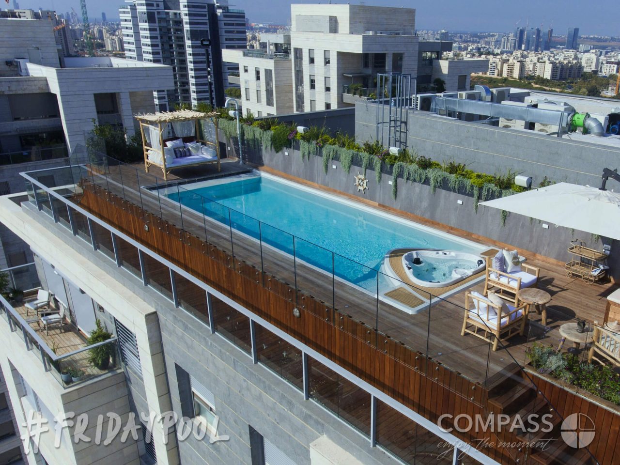 yacht pool karbon keramia 11