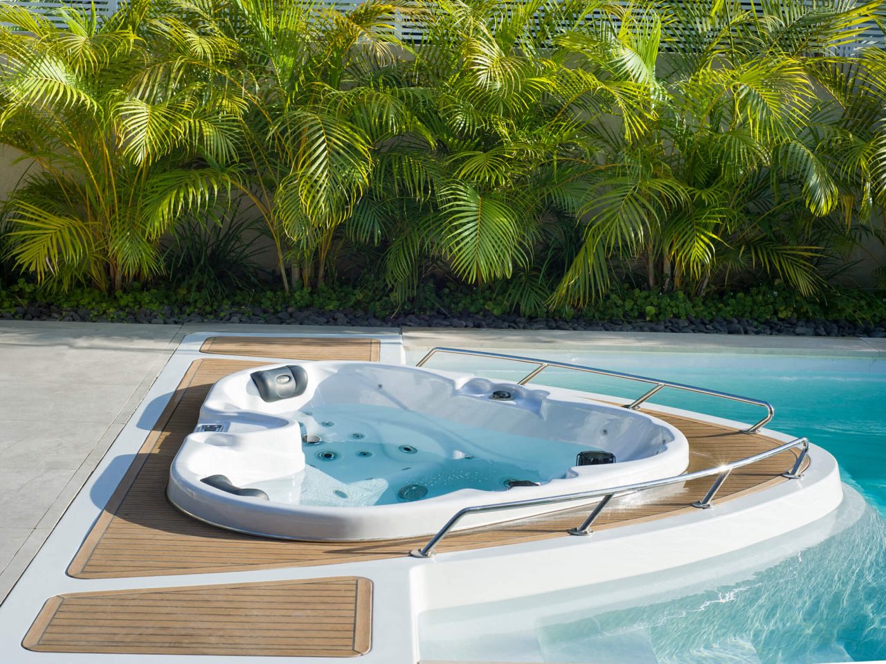 yacht pool karbon keramia 2